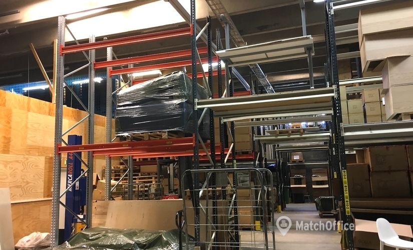 Varasto / tuotantotila Niittyrinne 2 02270 Espoo