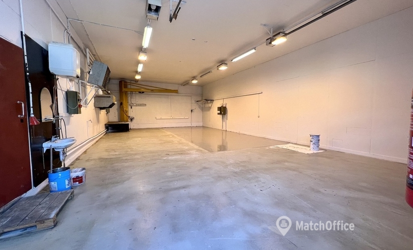 130 m² Commercial warehouse for rent in Tampere, Etu-Hankkion katu 1 (33700) - 0 | MatchOffice