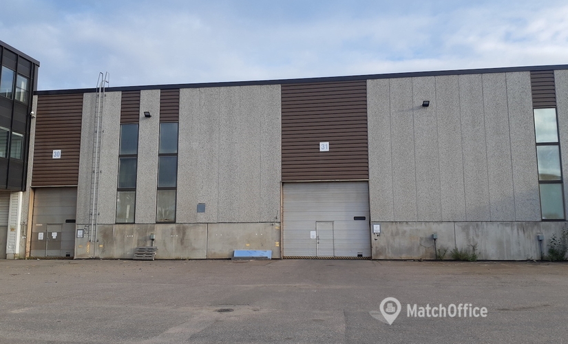 Varasto / tuotantotila Pavintie 3-7 01260 Vantaa