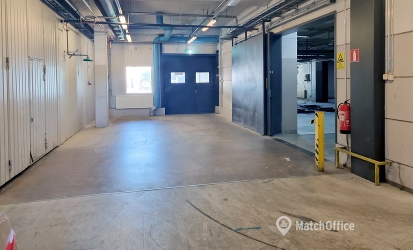 Varasto / tuotantotila Lampputie 1 00740 Helsinki