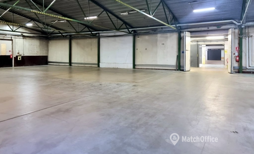 Varasto / tuotantotila Lampputie 1 00740 Helsinki