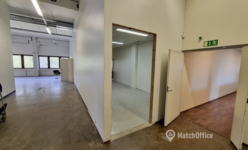 580 m² Commercial warehouse up for rent in Espoo, Vesikuja 4 (02200) - 4 | MatchOffice