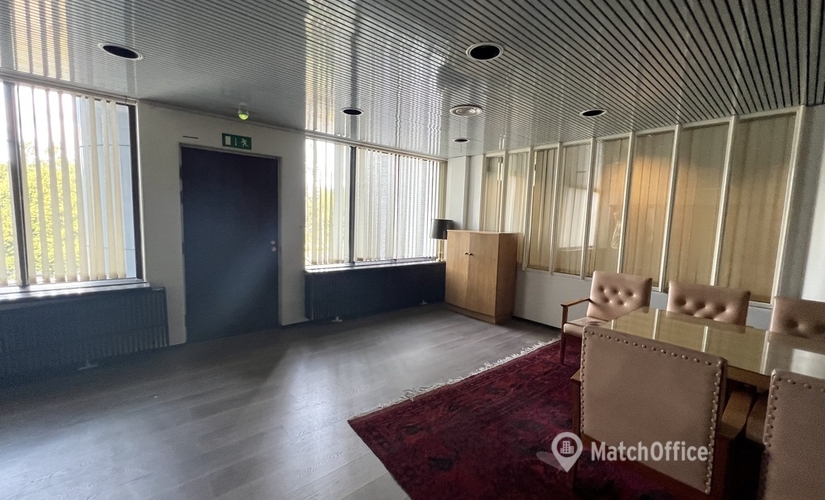 Toimisto Hitsaajankatu 6 00810 Helsinki