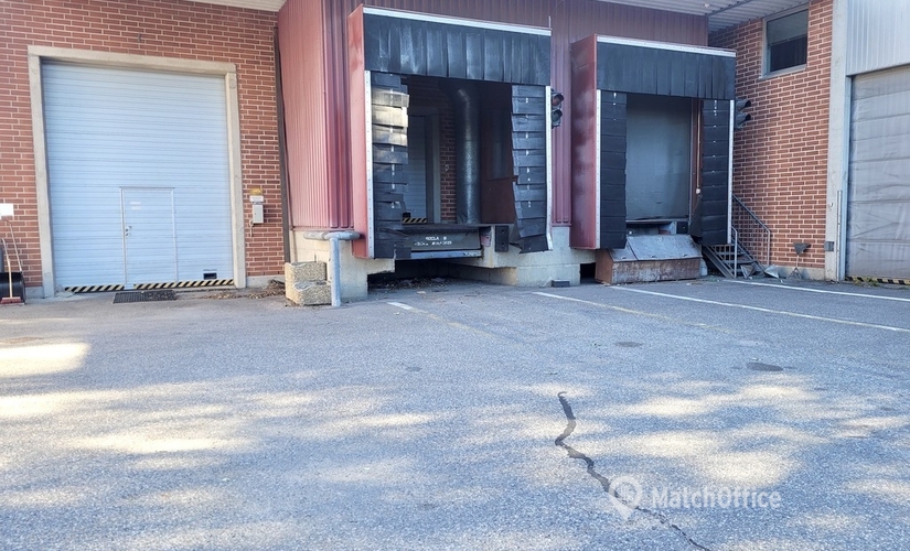 Varasto / tuotantotila Kattilalaaksontie 1 02330 Espoo