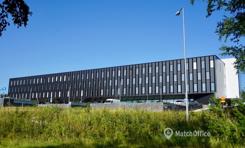 Varasto / tuotantotila Robert Huberin tie 16 01510 Vantaa