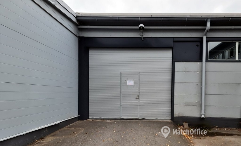 Varasto / tuotantotila Lampputie 1 00740 Helsinki