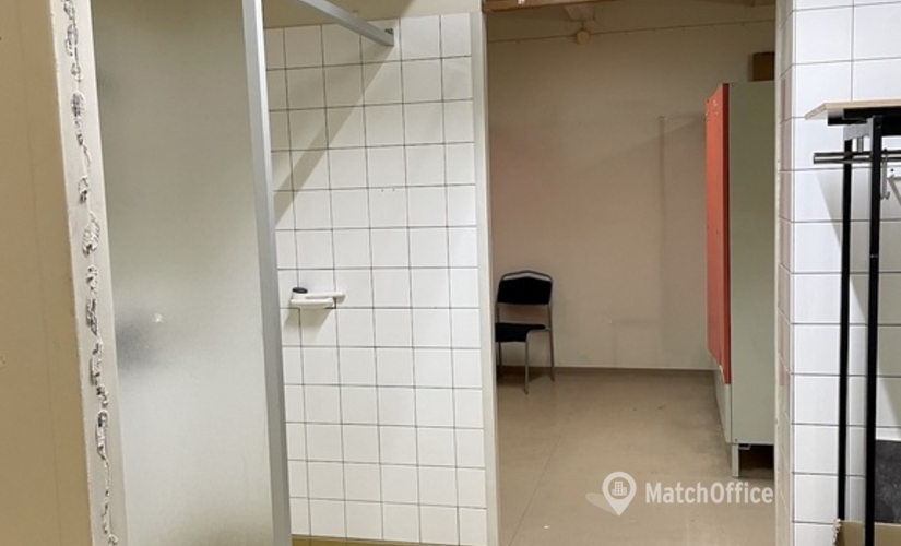 Varasto / tuotantotila Vellikellontie 4 00410 Helsinki