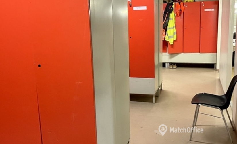 Varasto / tuotantotila Vellikellontie 4 00410 Helsinki