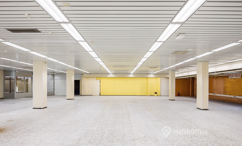 Varasto / tuotantotila Esterinportti 2 00240 Helsinki