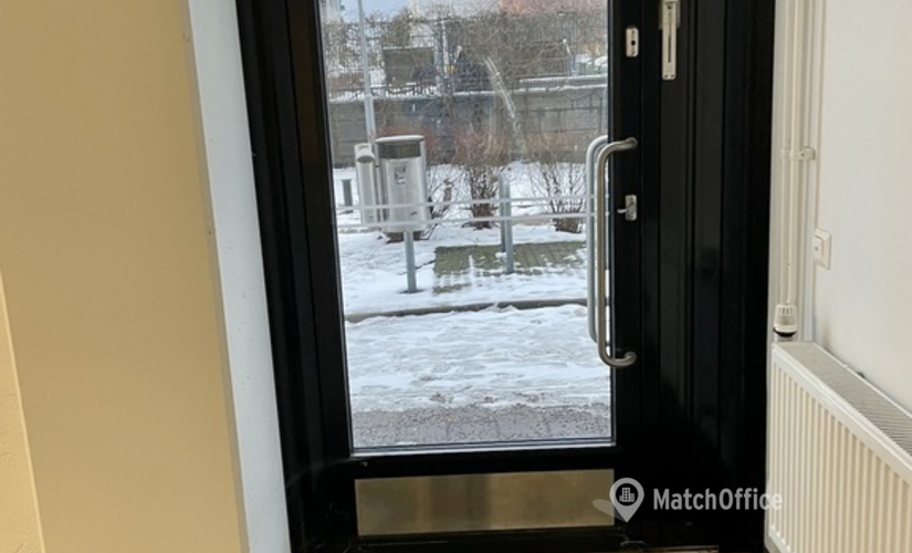 Liiketila Kivensilmänkuja 1 00920 Helsinki