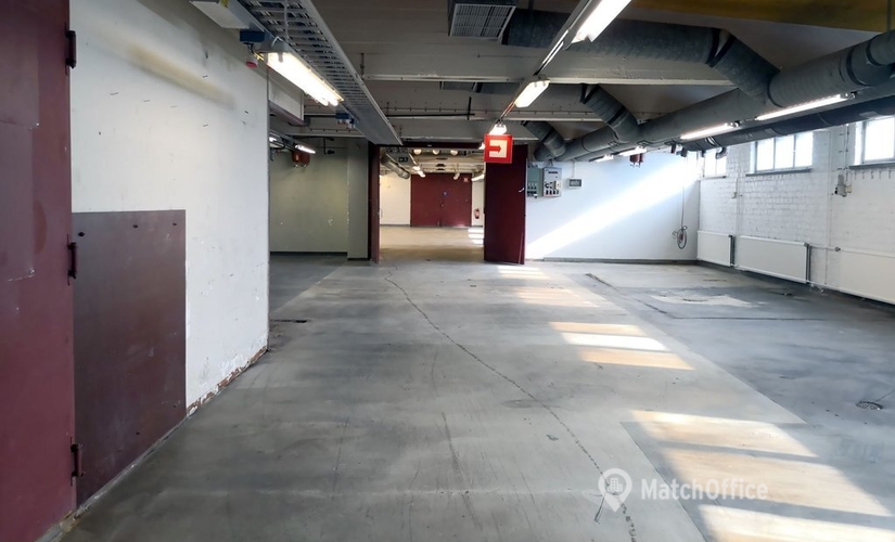 Varasto / tuotantotila Valokaari 10 00750 Helsinki