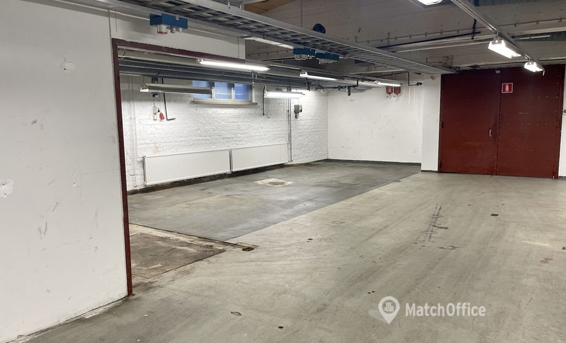 Varasto / tuotantotila Valokaari 10 00750 Helsinki