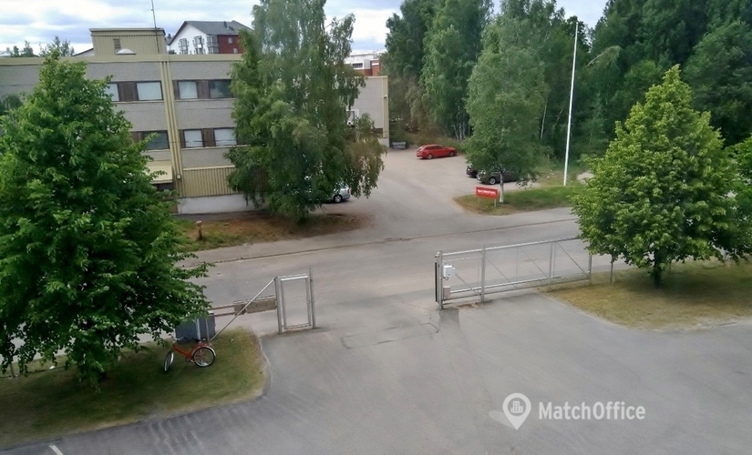 Varasto / tuotantotila Teerikukonkuja 3 00700 Helsinki