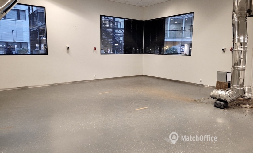 Varasto / tuotantotila Valimotie 21 00380 Helsinki