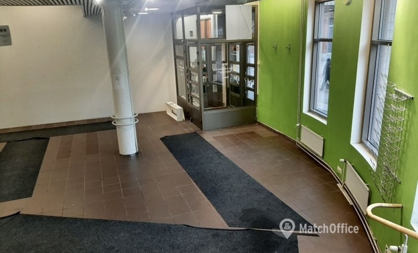 Liiketila Kirkonkyläntie 3 00700 Helsinki