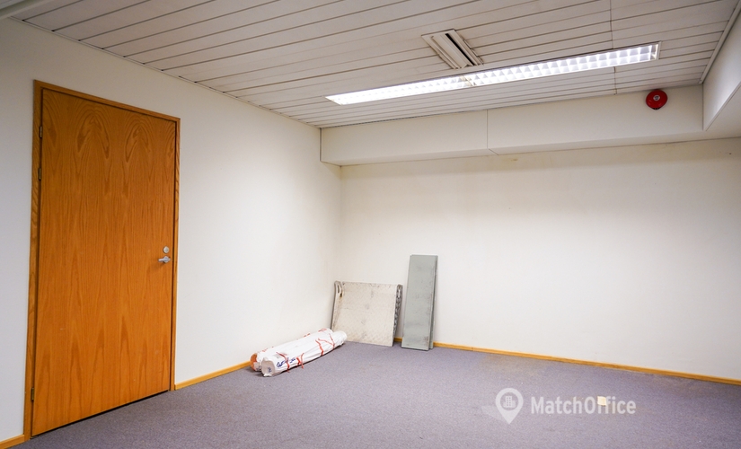 Varasto / tuotantotila Aurakatu 12 20100 Turku