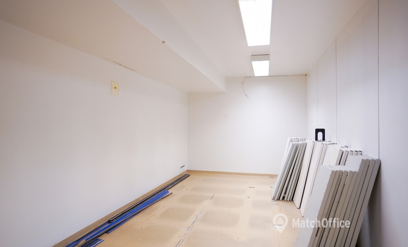 Varasto / tuotantotila Aurakatu 12 20100 Turku