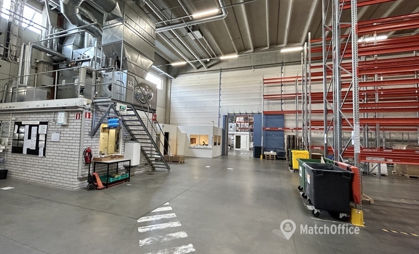Varasto / tuotantotila Juvan Teollisuuskatu 25 02920 Espoo