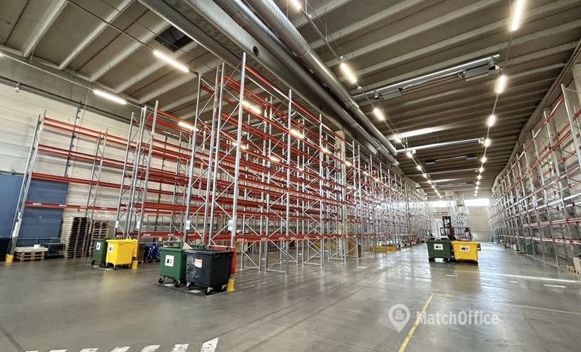 Varasto / tuotantotila Juvan Teollisuuskatu 25 02920 Espoo