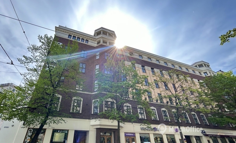 Toimisto Bulevardi 2-4 00120 Helsinki