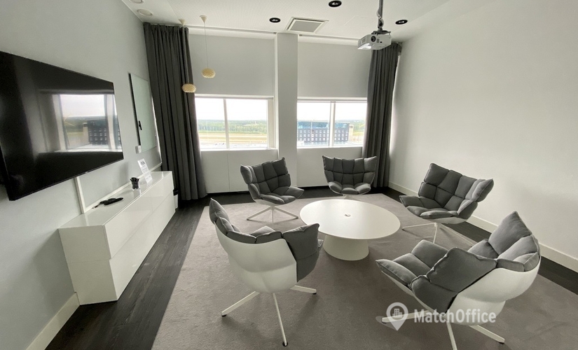 Toimisto Lentäjäntie 3 01530 Vantaa