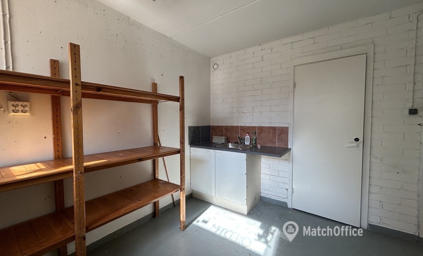 Varasto / tuotantotila Alakartanontie 7 D 37 02360 Espoo