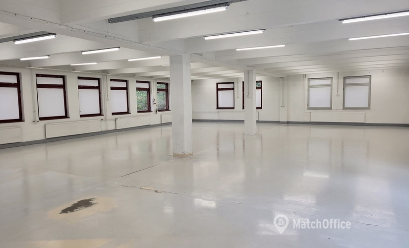 Varasto / tuotantotila Sahaajankatu 11 00880 Helsinki