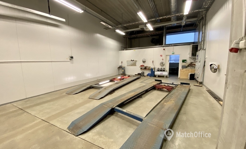 Varasto / tuotantotila Sillankorva 15 02300 Espoo