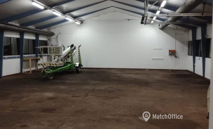 Varasto / tuotantotila Kytkintie 5 00770 Helsinki