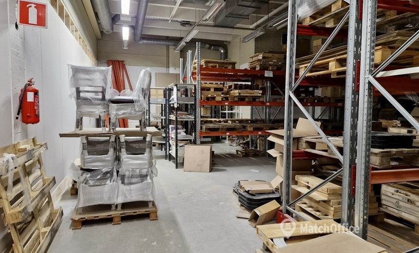 190 m² Commercial warehouse up for rent in Helsinki, Laippatie 3 (00880) - 1 | MatchOffice