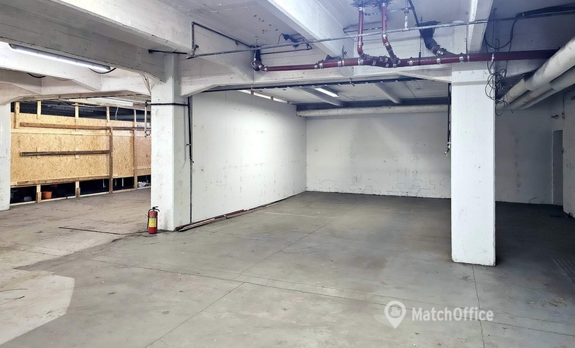 425 m² Office warehouse up for rent in Helsinki, Valokaari 10 (00750) - 3 | MatchOffice.com
