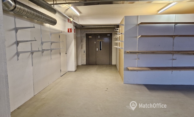 Vapaat varastotilat - Helsinki, Karvaamokuja 1, (00380) - 4 | MatchOffice.fi