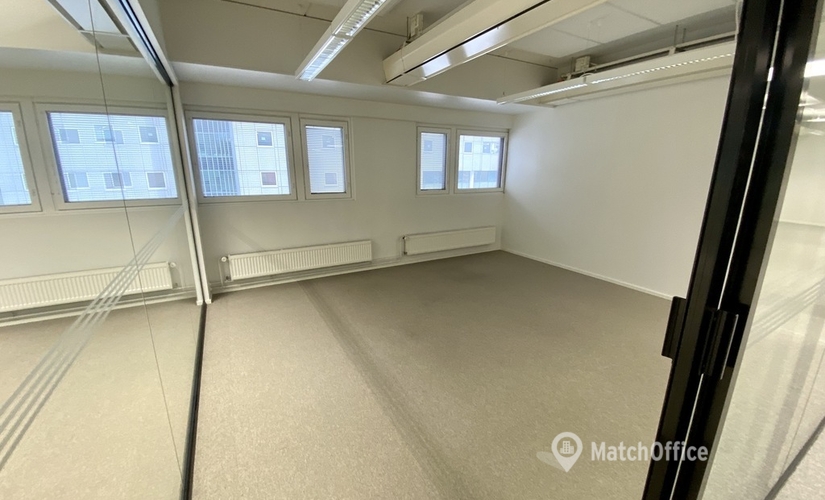 556 m² Workshop space up for rent in Helsinki, Valimotie 21 (00380) - 2 | MatchOffice