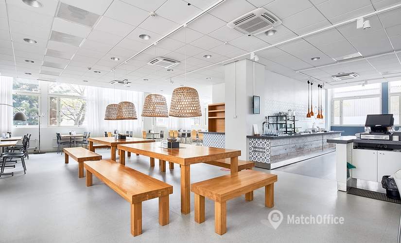 372 m² Warehouse for rent in Helsinki, Atomitie 5 (00370) - 4 | MatchOffice