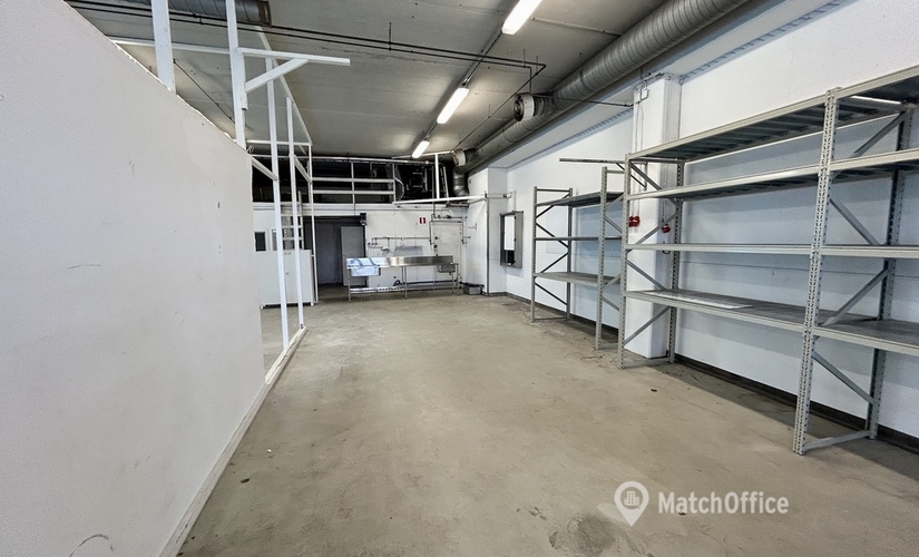 213 m² Warehouse for rent in Helsinki, Valuraudantie 9-13 (00700) - 1 | MatchOffice.com