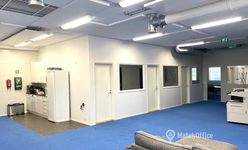 1984 m² Warehouse up for rent in Vantaa, Uutistie 7 (01670) - 2 | MatchOffice