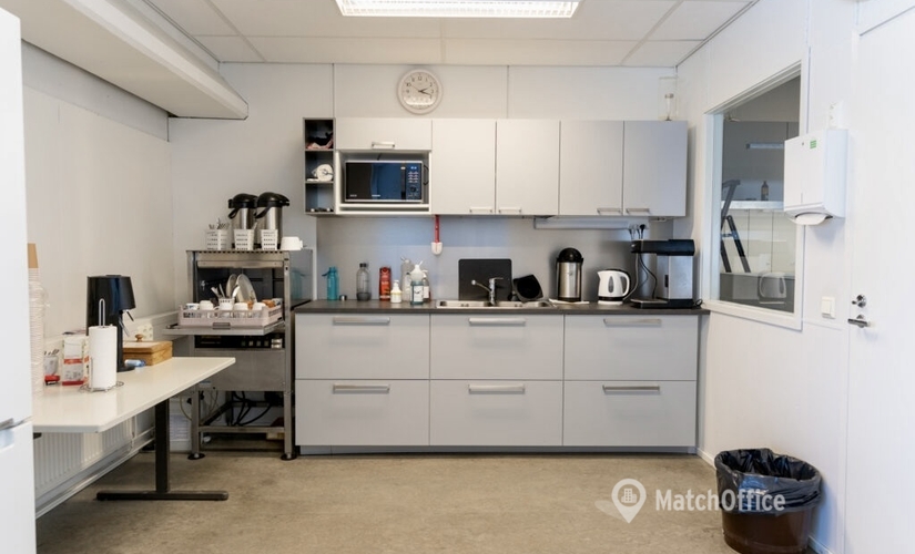 704 m² Warehouse space up for rent in Turku, Kaurakatu 48 (20740) - 4 | MatchOffice.com