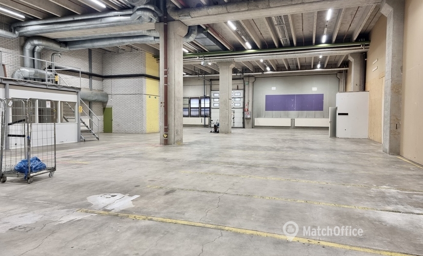 767 m² Warehouse storage up for rent in Vantaa, Vanha Porvoontie 231 (01380) - 2 | MatchOffice.com