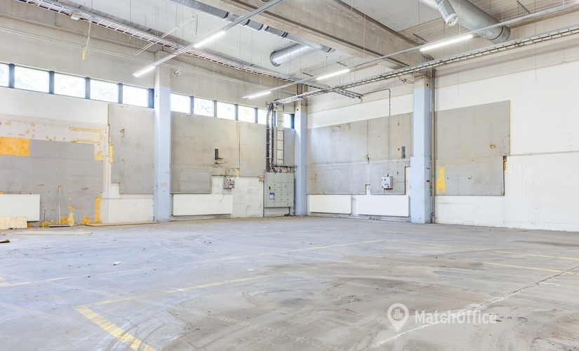 2538 m² Warehouse rental in Vantaa, Linjatie 2 (01260) - 2 | MatchOffice.com