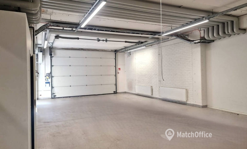 923 m² Warehouse up for rent in Helsinki, Valokaari 8 (00750) - 2 | MatchOffice