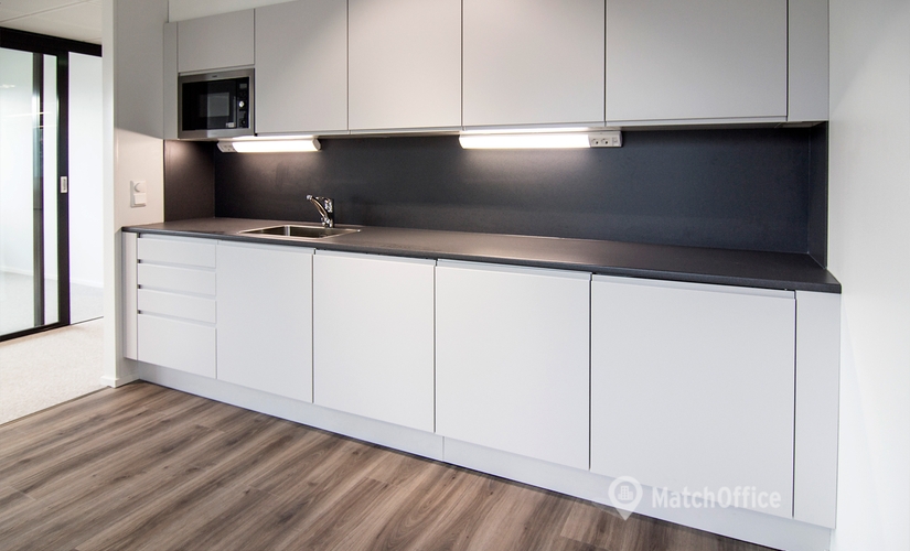 Toimisto Metsänneidonkuja 12 02130 Espoo