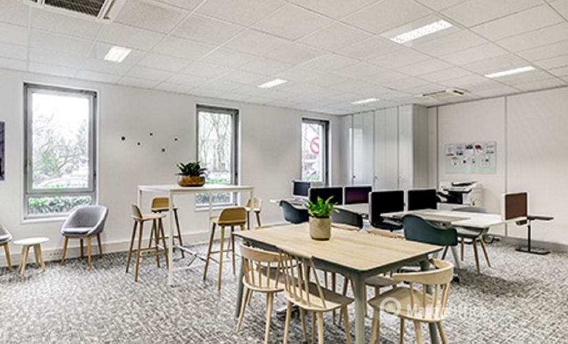 50 m² Business space building for rent in Saint-Dénis, 18 Place Des Nympheas (93420) - 3 | MatchOffice.com