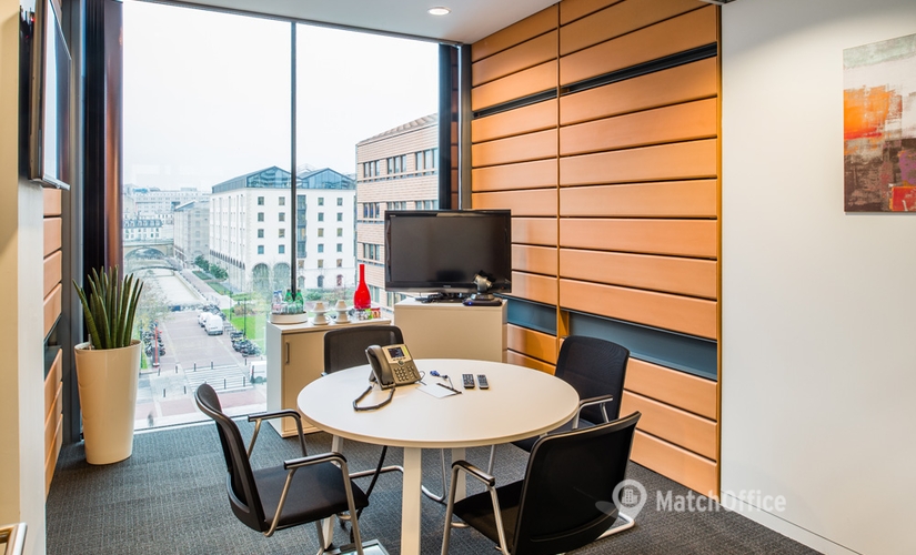 60 m² Conference space in Paris 18, 11 rue de Cambrai (75947) - 1 | MatchOffice.com