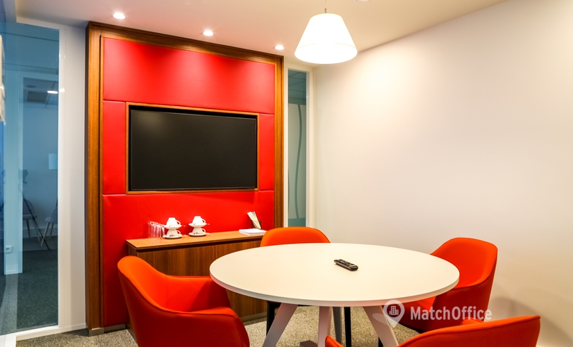 100 m² Convention center in Montigny-le-Bretonneux, 1 Rue Georges Stephenson (78180) - 1 | MatchOffice