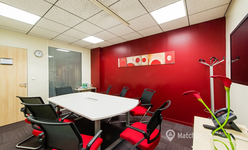 55 m² Meeting room in Toulouse, 8 esplanade Compans Caffarelli (31000) - 1 | MatchOffice.com