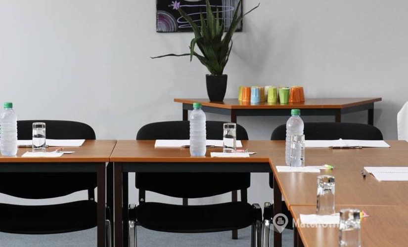 20 m² Meeting room in Saint Genis Pouilly, 30 rue Auguste Piccard (01630) - 4 | MatchOffice.com