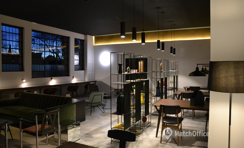 Choose a 50 m² Conference hall in Aix en Provence, Route d'Avignon 3120 (13090) - 1 | MatchOffice