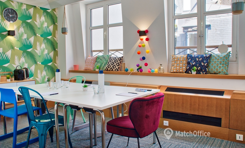 Rent a 20 m² Conference room in Lyon, Rue de la République 69 (69002) - 1 | MatchOffice.com