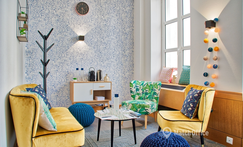 Choose a 20 m² Meeting room in Lyon, Rue de la République 69 (69002) - 2 | MatchOffice.com