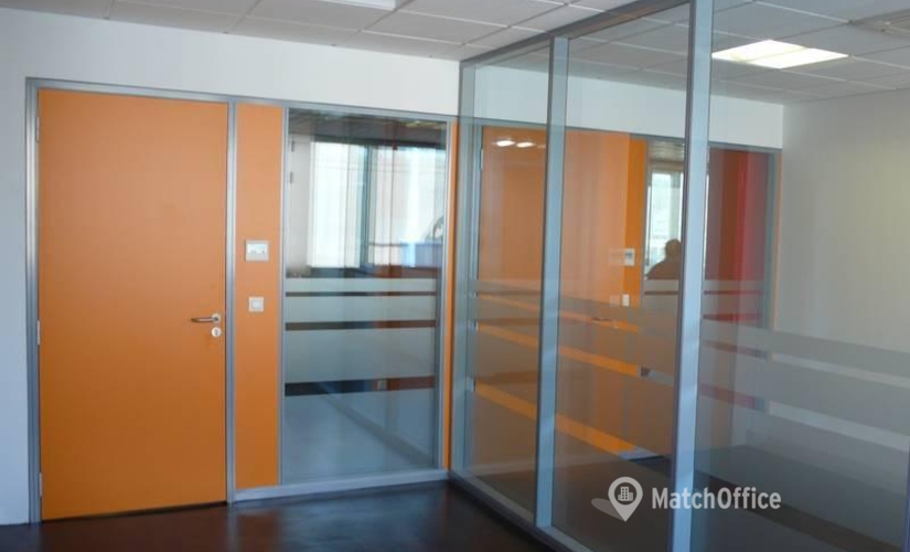 Book a 20 m² Meeting room in Fontenay sous Bois, 58 rue Roger Salengro (94120) - 0 | MatchOffice.com